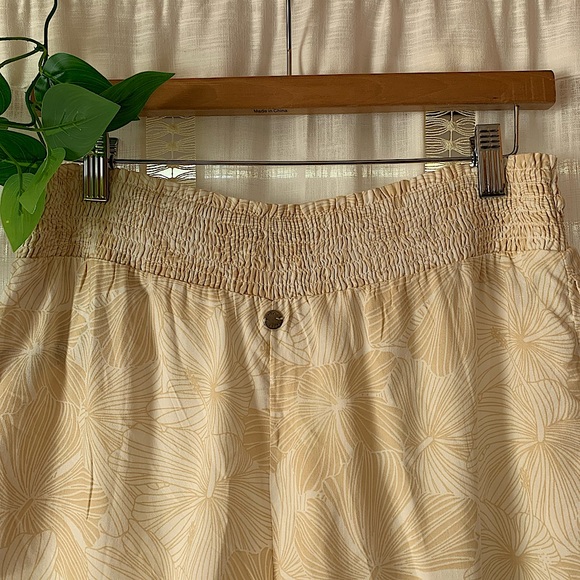 ROXY Tropical Tapioca Wide Split Leg Pants Size Small NWOT - Picture 6 of 10